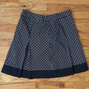 Ann Taylor Black Patterned Cotton Pleated Skirt
